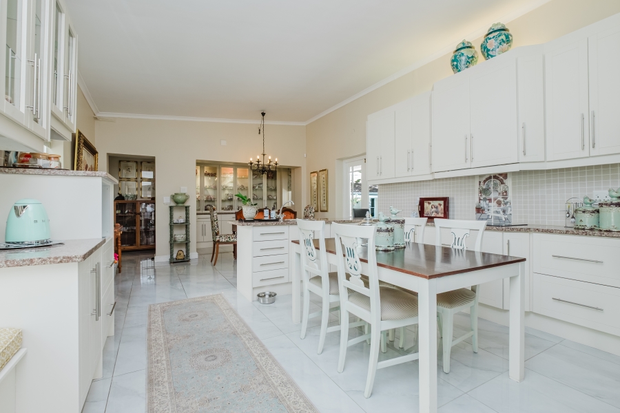 4 Bedroom Property for Sale in Claremont Western Cape